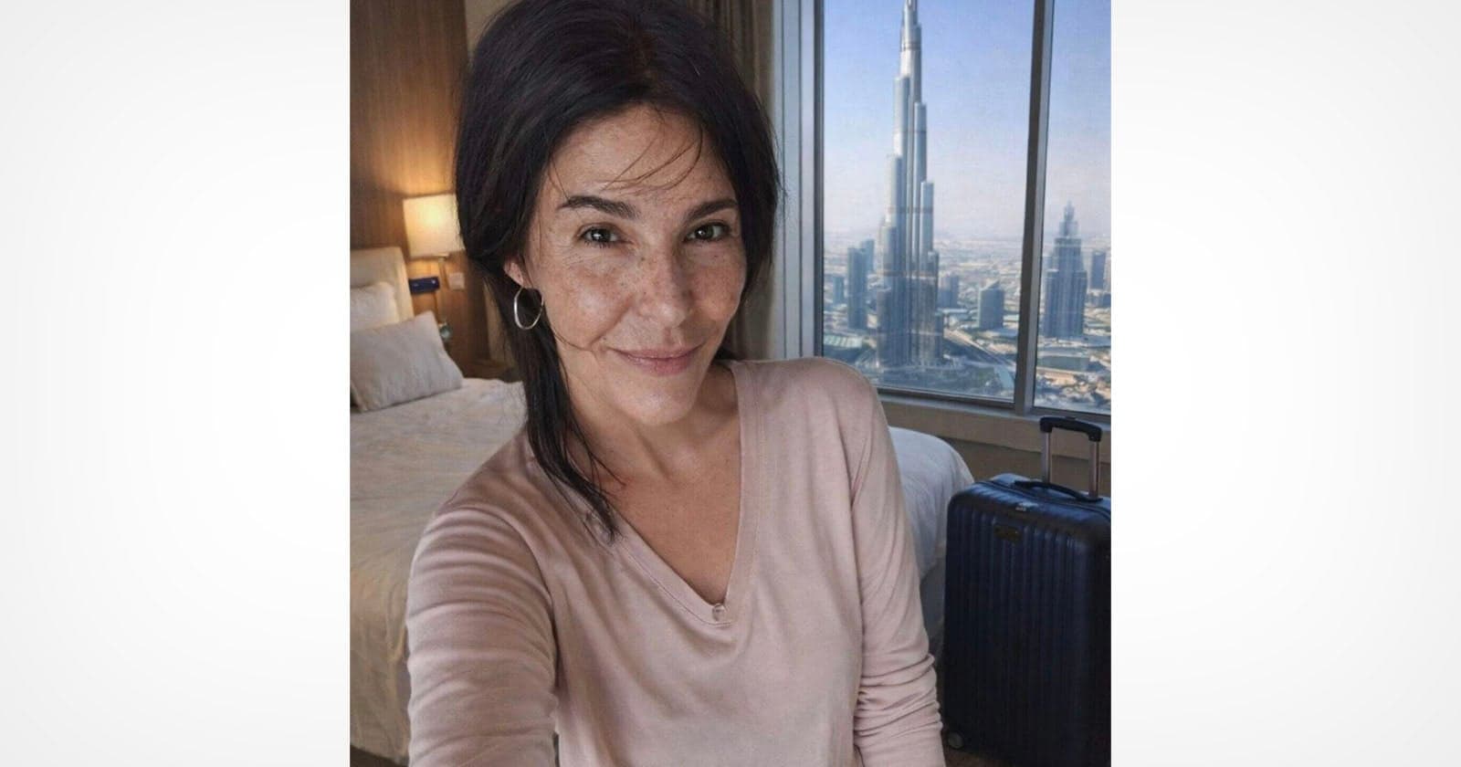 Dutch Newspaper Ran AI Photo of Woman Reportedly Fleeing Dubai